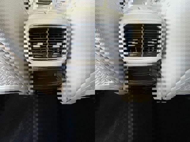 Used 2021 Mercedes-Benz GLE 350 4MATIC image 25