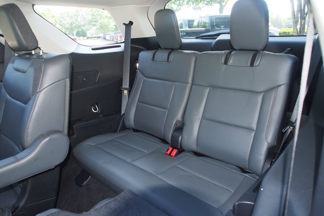 Certified 2025 Ford Explorer Active w/ Active Comfort Package RWD image 22