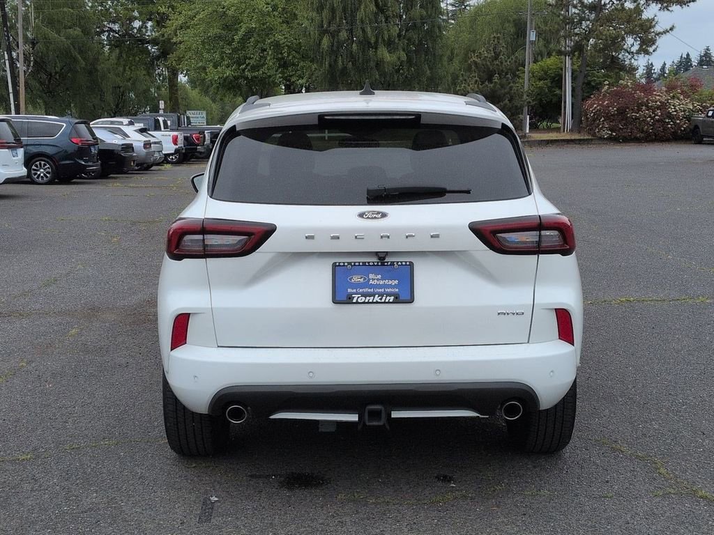 Certified 2023 Ford Escape ST-Line Select w/ Tech Pack #2 AWD/4WD image 4