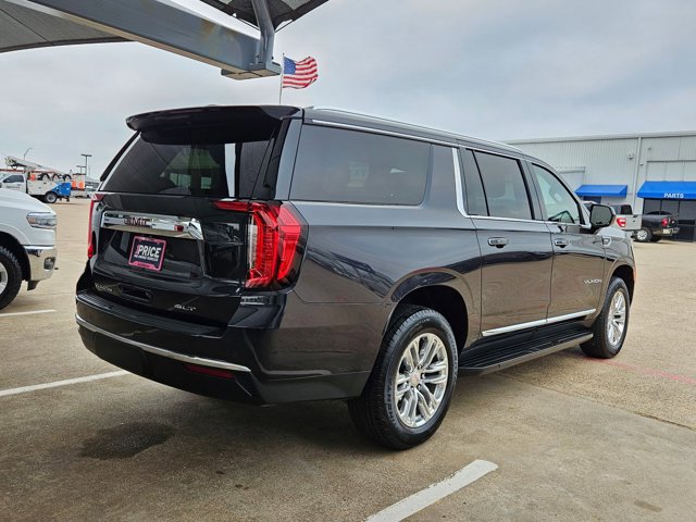 Used 2024 GMC Yukon XL SLT image 3