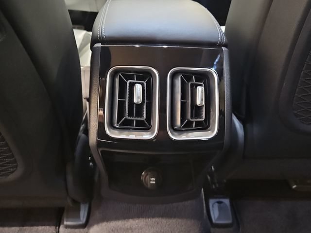 Used 2024 Kia Sorento SX AWD/4WD image 35