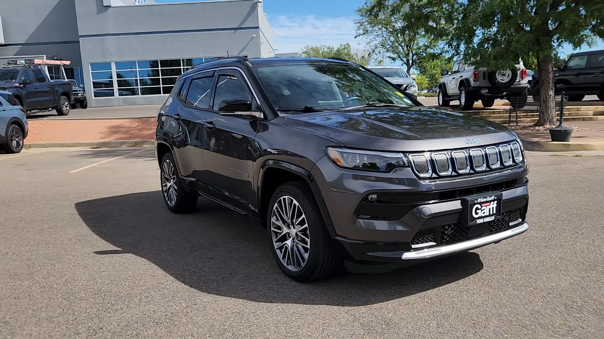 Used 2022 Jeep Compass Limited w/ Elite Group AWD/4WD image 7