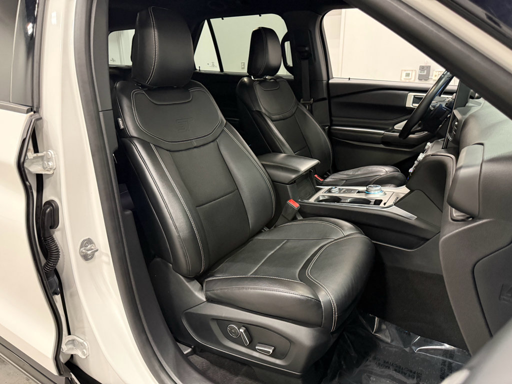 Certified 2020 Ford Explorer ST w/ Premium Technology Package image 36