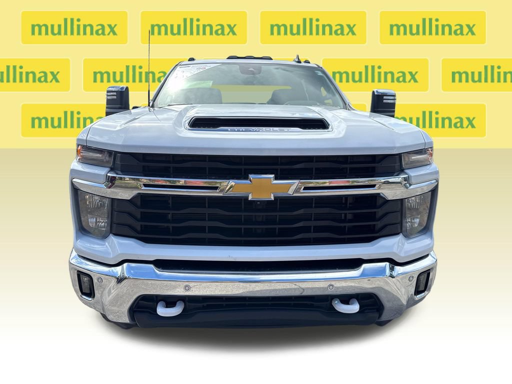 Used 2026 Chevrolet Silverado 2500 LT w/ All Star Edition AWD/4WD image 11