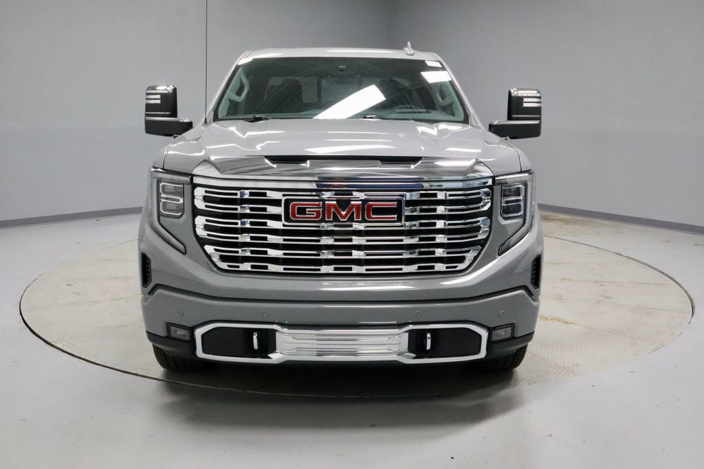 Used 2024 GMC Sierra 1500 Denali w/ Denali Reserve Package AWD/4WD image 5