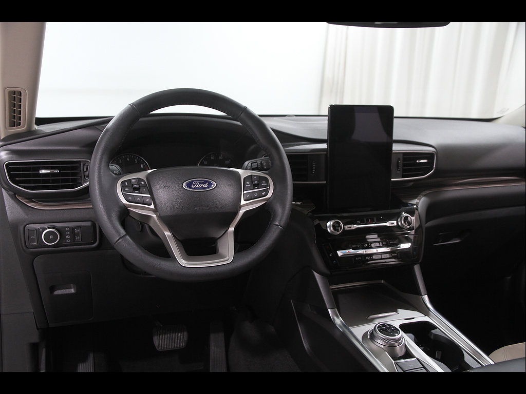 Certified 2023 Ford Explorer Limited w/ Limited Technology Package AWD/4WD image 6