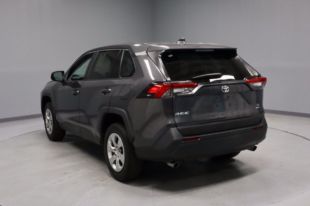 Used 2023 Toyota RAV4 LE AWD/4WD image 8