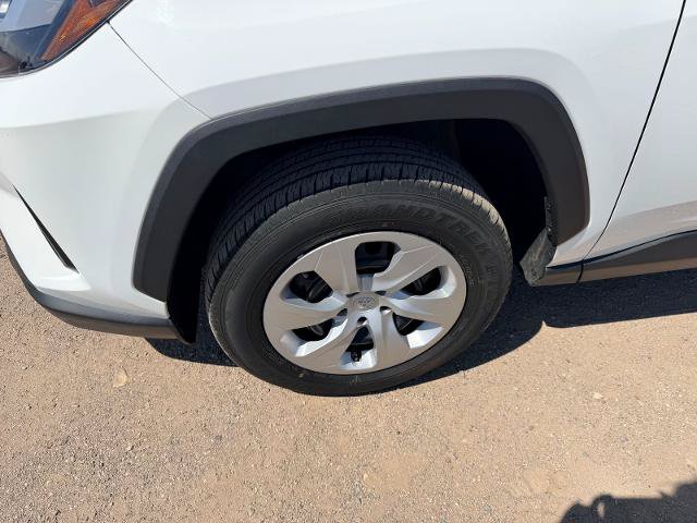 Used 2024 Toyota RAV4 LE FWD image 5
