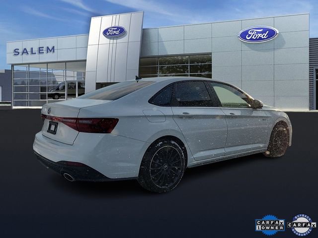 Used 2025 Volkswagen Jetta GLI Autobahn FWD image 3