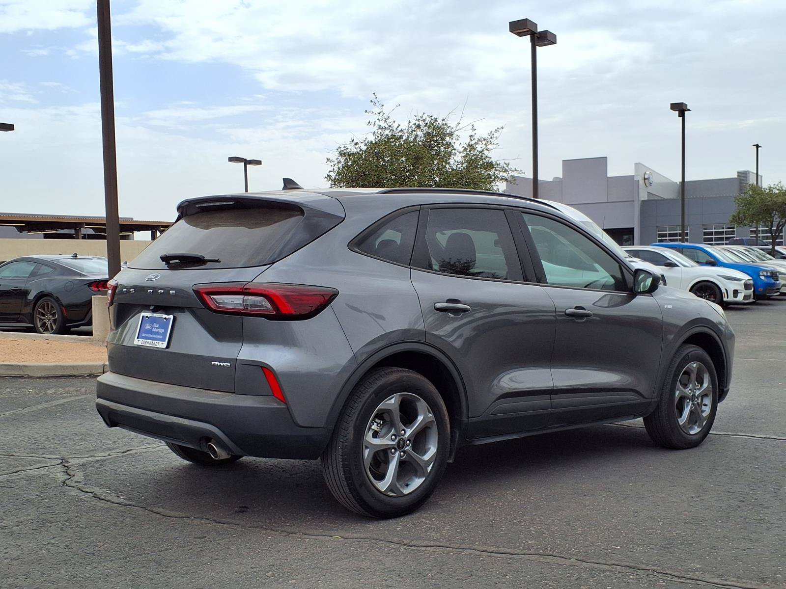 Certified 2025 Ford Escape ST-Line Select AWD/4WD image 6