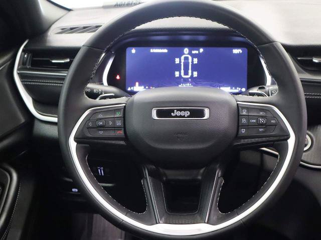 Used 2025 Jeep Grand Cherokee L Laredo AWD/4WD image 34