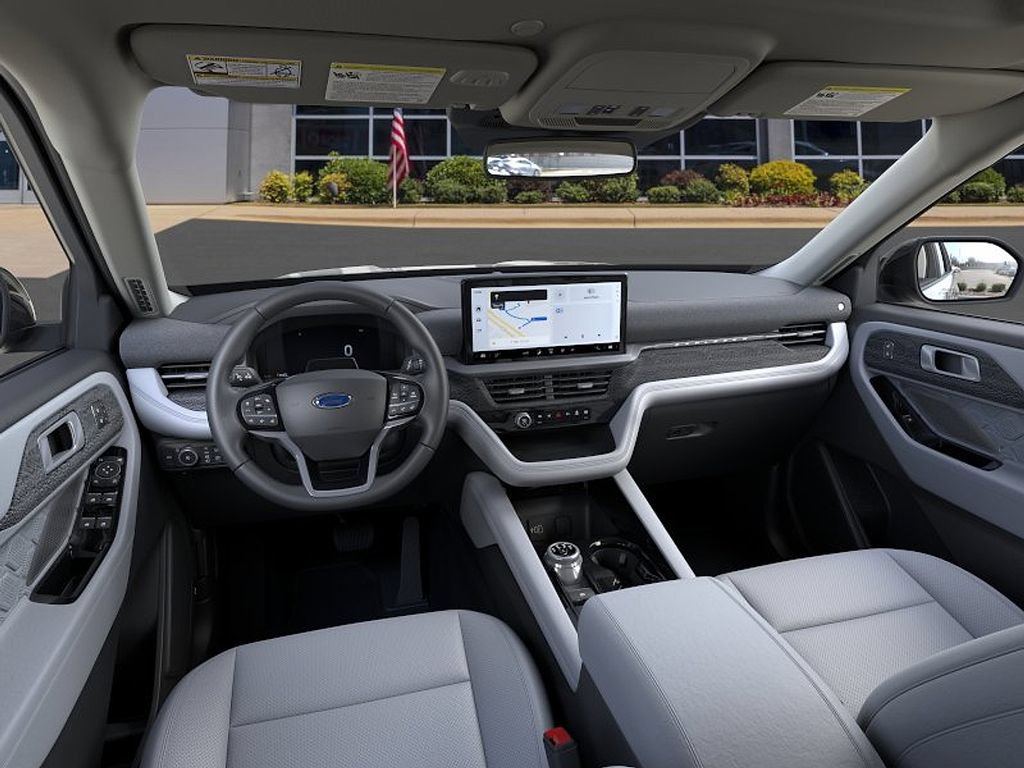 Certified 2026 Ford Explorer Platinum w/ LUX Leather Package AWD/4WD image 10
