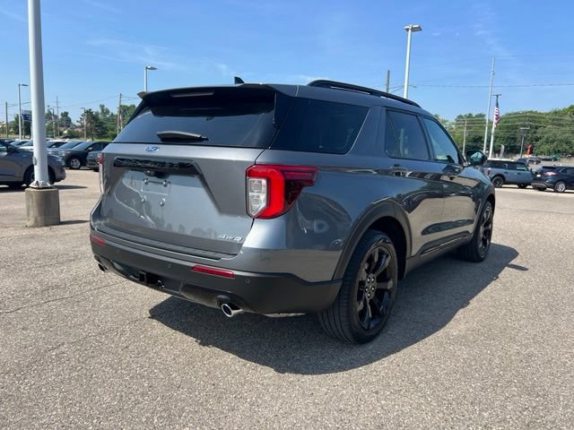 Certified 2024 Ford Explorer ST-Line w/ Class IV Trailer Tow Package AWD/4WD image 3