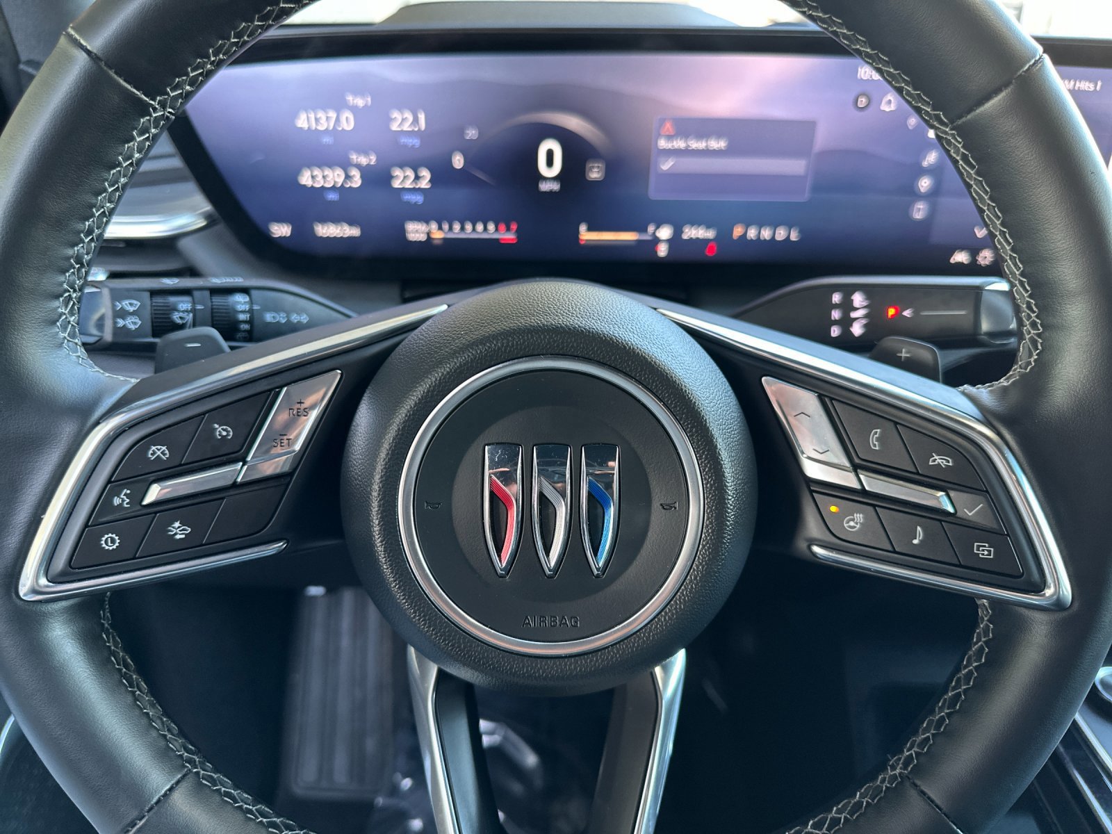 Used 2025 Buick Enclave Preferred image 25