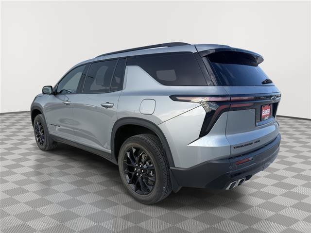 Used 2024 Chevrolet Traverse LT w/ Midnight/Sport Edition AWD/4WD image 3