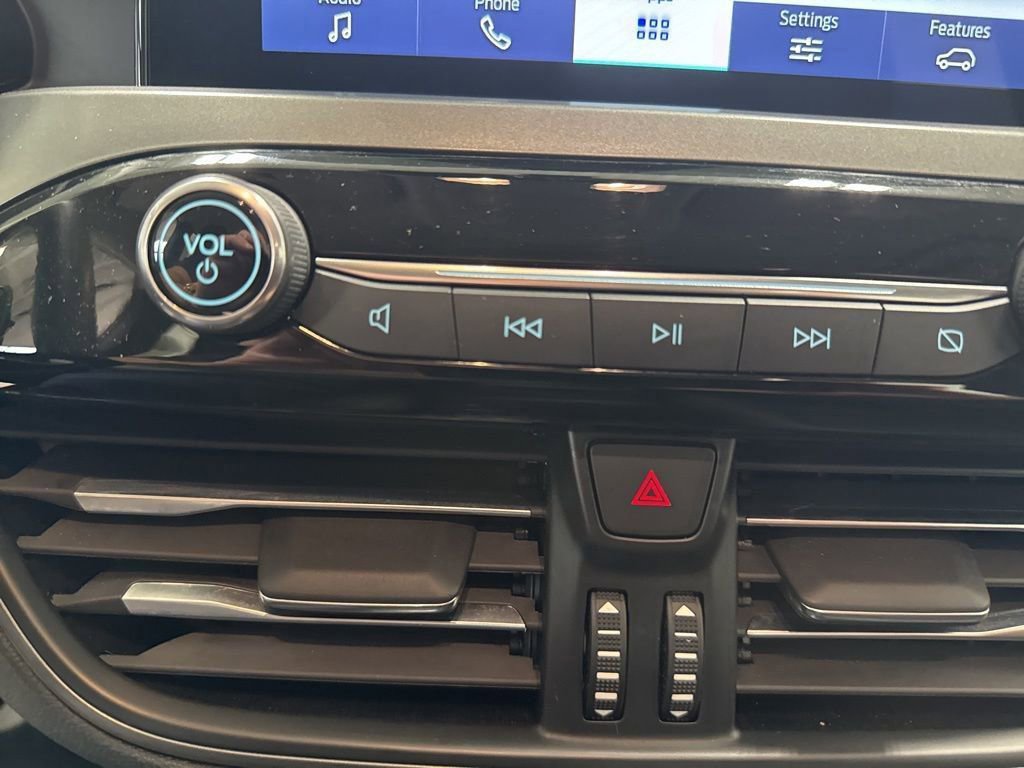 Certified 2023 Ford Escape AWD image 32