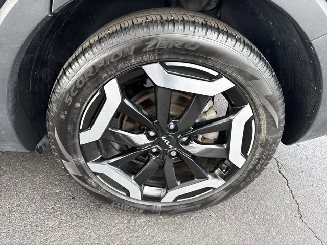 Used 2023 Kia Telluride FWD image 10