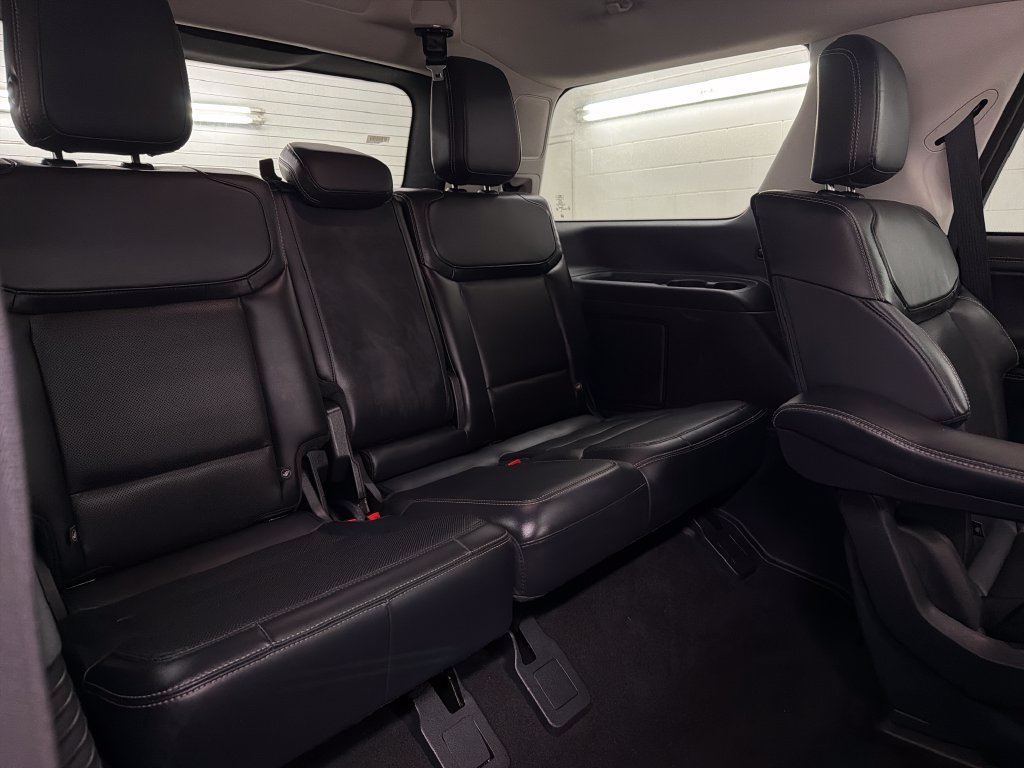 Certified 2025 Ford Expedition Platinum AWD/4WD image 35