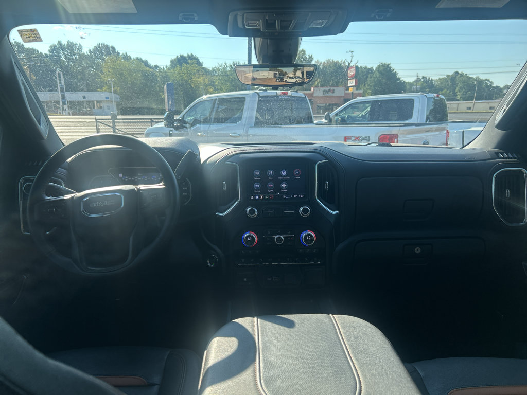 Used 2023 GMC Sierra 2500 AT4 w/ AT4 Premium Plus Package AWD/4WD image 18