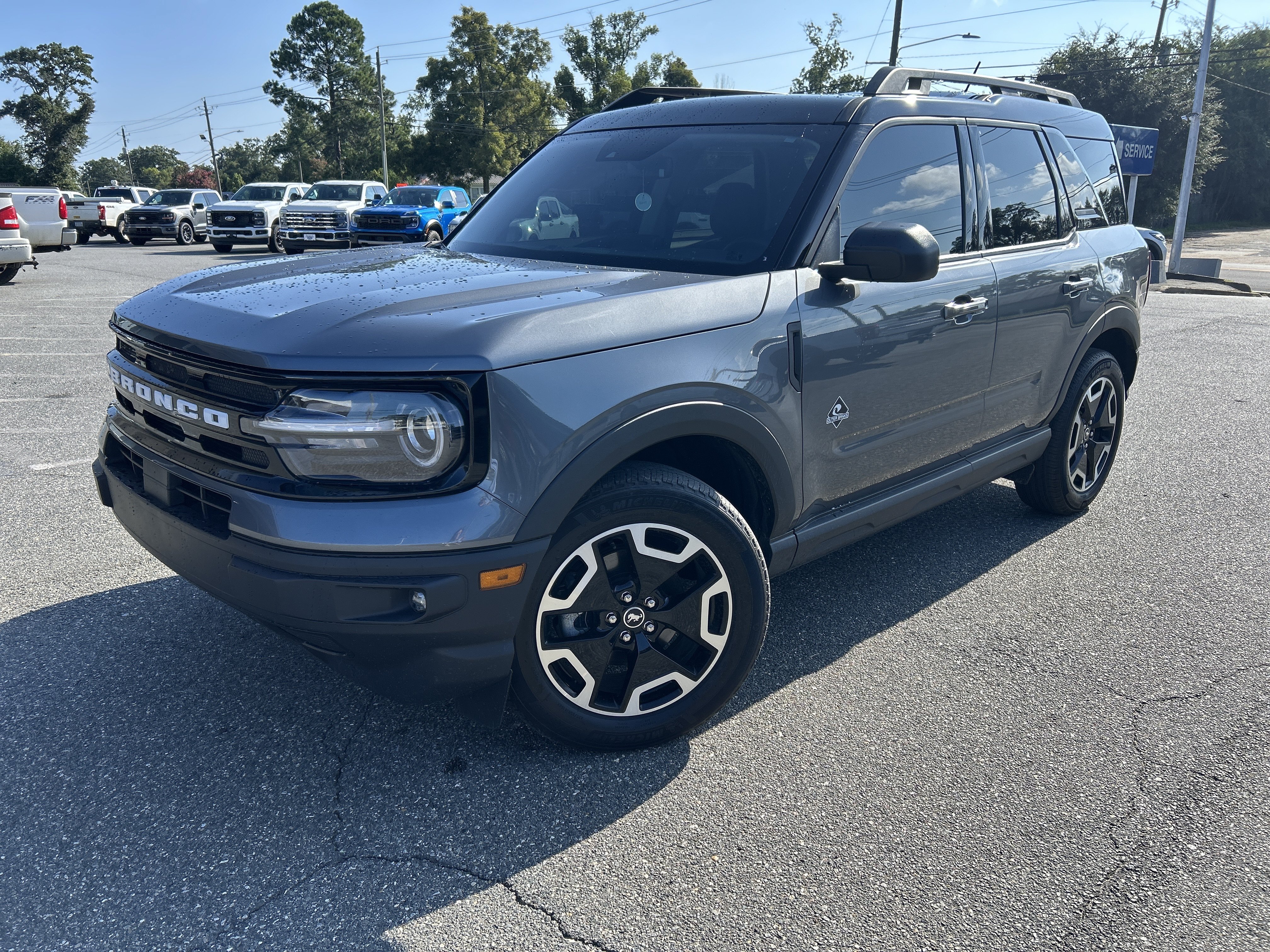 Certified 2022 Ford Bronco Sport Outer Banks w/ Tech Package AWD/4WD image 4