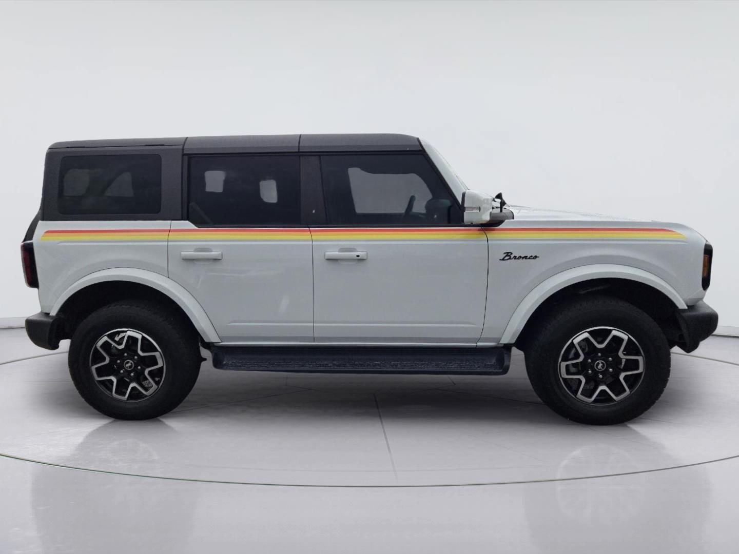 Certified 2025 Ford Bronco Outer Banks AWD/4WD image 5