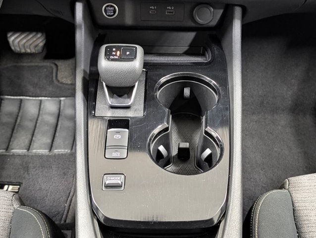 Used 2023 Nissan Rogue SV FWD image 7