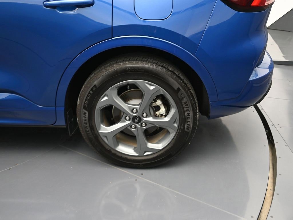Certified 2023 Ford Escape ST-Line w/ Equipment Group 301A image 25