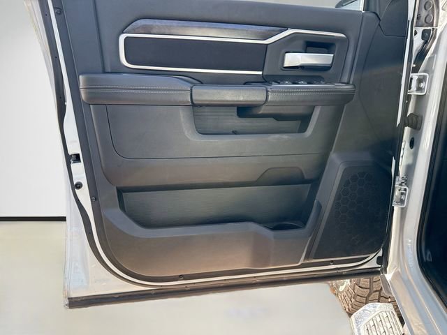 Used 2024 RAM 3500 Big Horn image 23