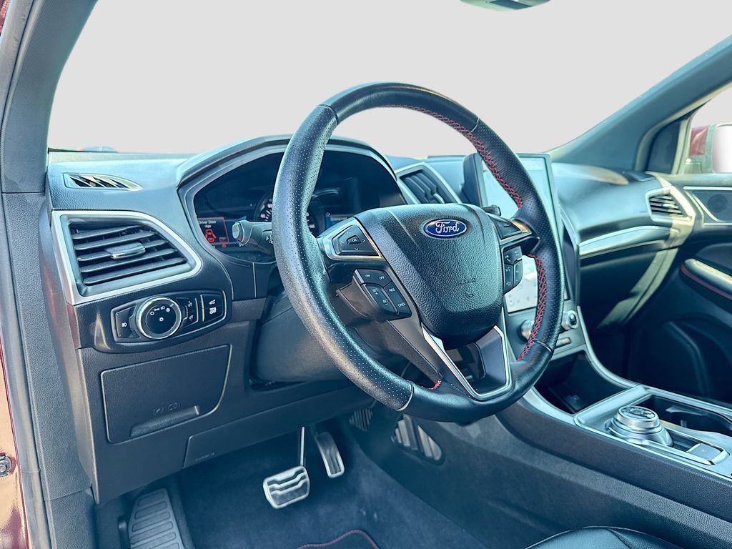 Certified 2024 Ford Edge ST-Line AWD/4WD image 10