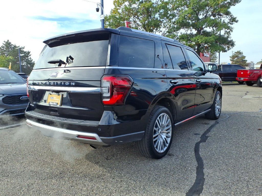 Certified 2023 Ford Expedition Limited AWD/4WD image 6