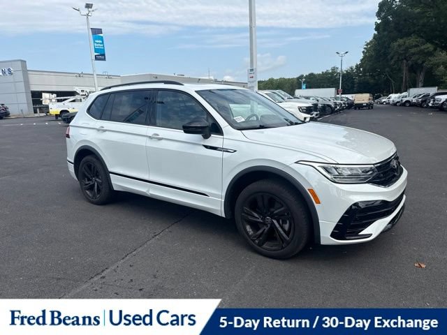 Used 2024 Volkswagen Tiguan SE R-Line