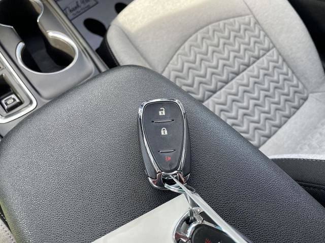 Used 2022 Chevrolet Equinox LS w/ LS Convenience Package image 35