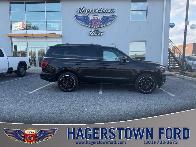 Certified 2023 Ford Expedition Limited image 1