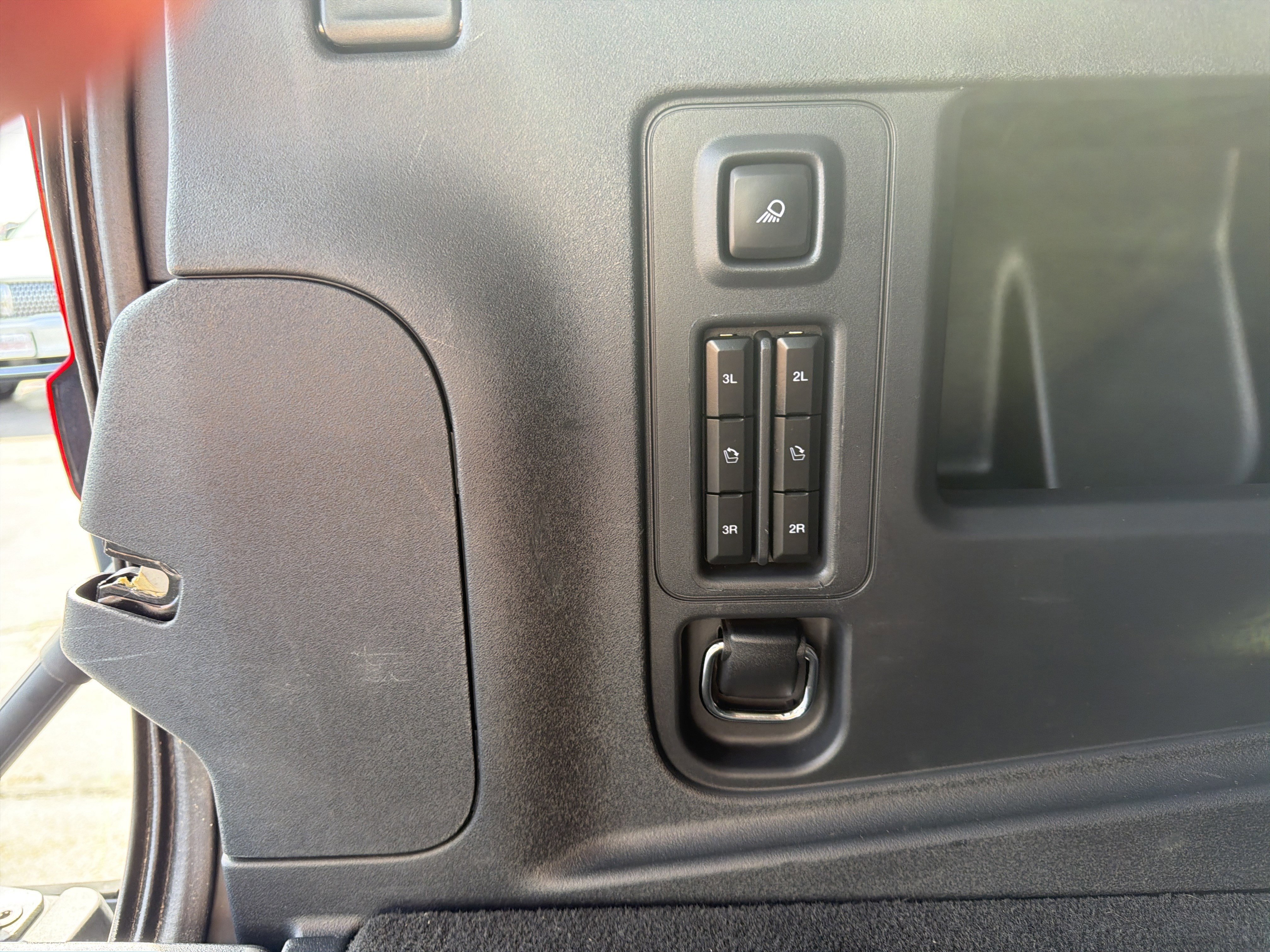 Certified 2025 Ford Expedition Platinum w/ Driver's Package image 23