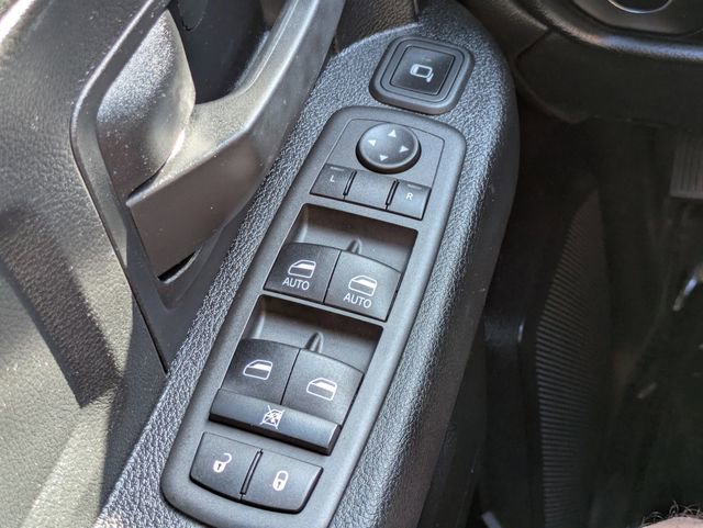 Used 2024 RAM 3500 Tradesman w/ Chrome Appearance Group AWD/4WD image 22