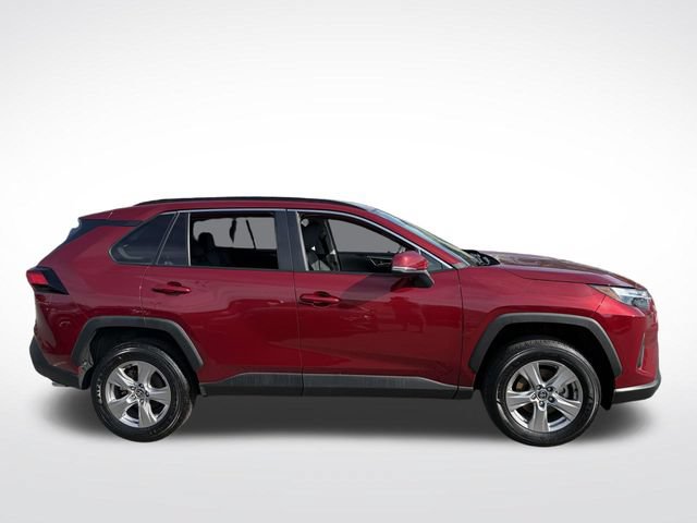 Used 2025 Toyota RAV4 XLE AWD/4WD image 9