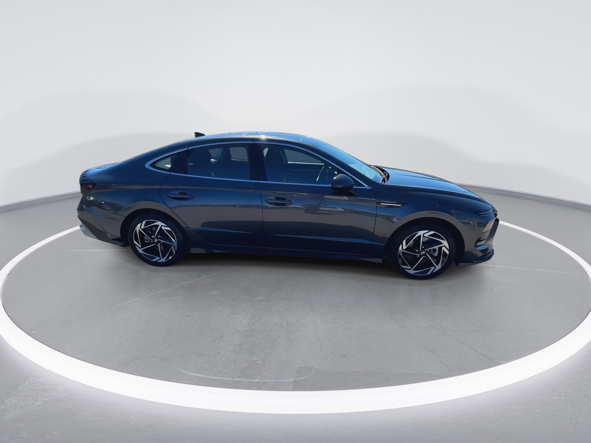 Used 2024 Hyundai Sonata SEL w/ Convenience Package image 4