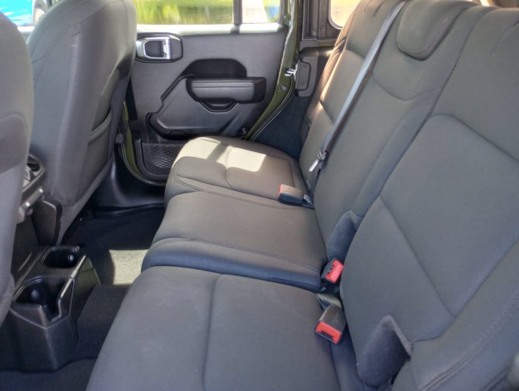 Used 2022 Jeep Wrangler Unlimited Sport AWD/4WD image 16