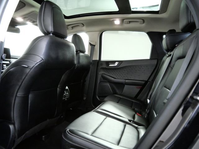 Certified 2020 Ford Escape Titanium w/ Titanium Premium Package 2.0 AWD/4WD image 14