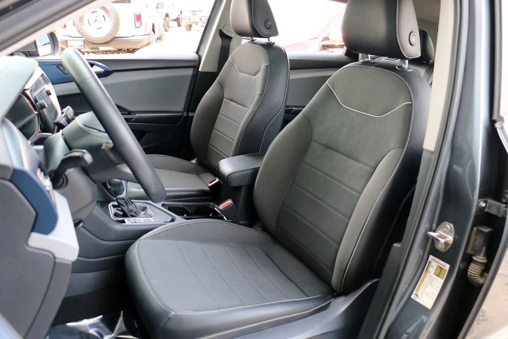 Used 2023 Volkswagen Taos SE FWD image 18