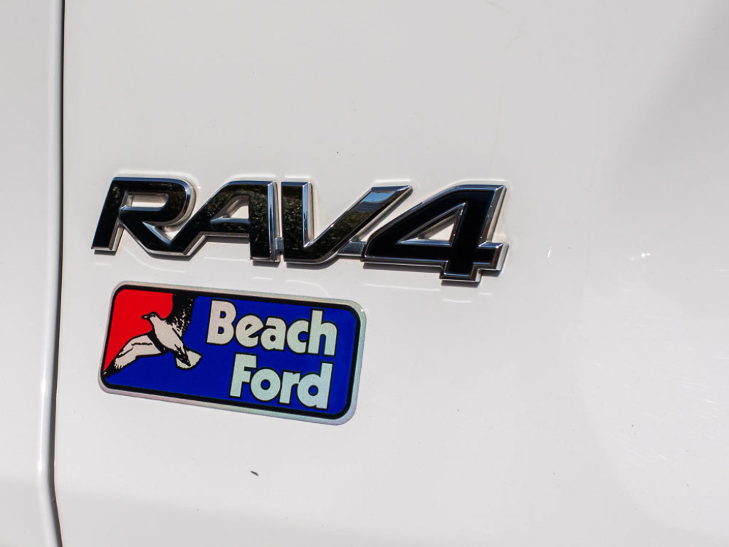 Used 2021 Toyota RAV4 XLE w/ Convenience Package AWD/4WD image 10