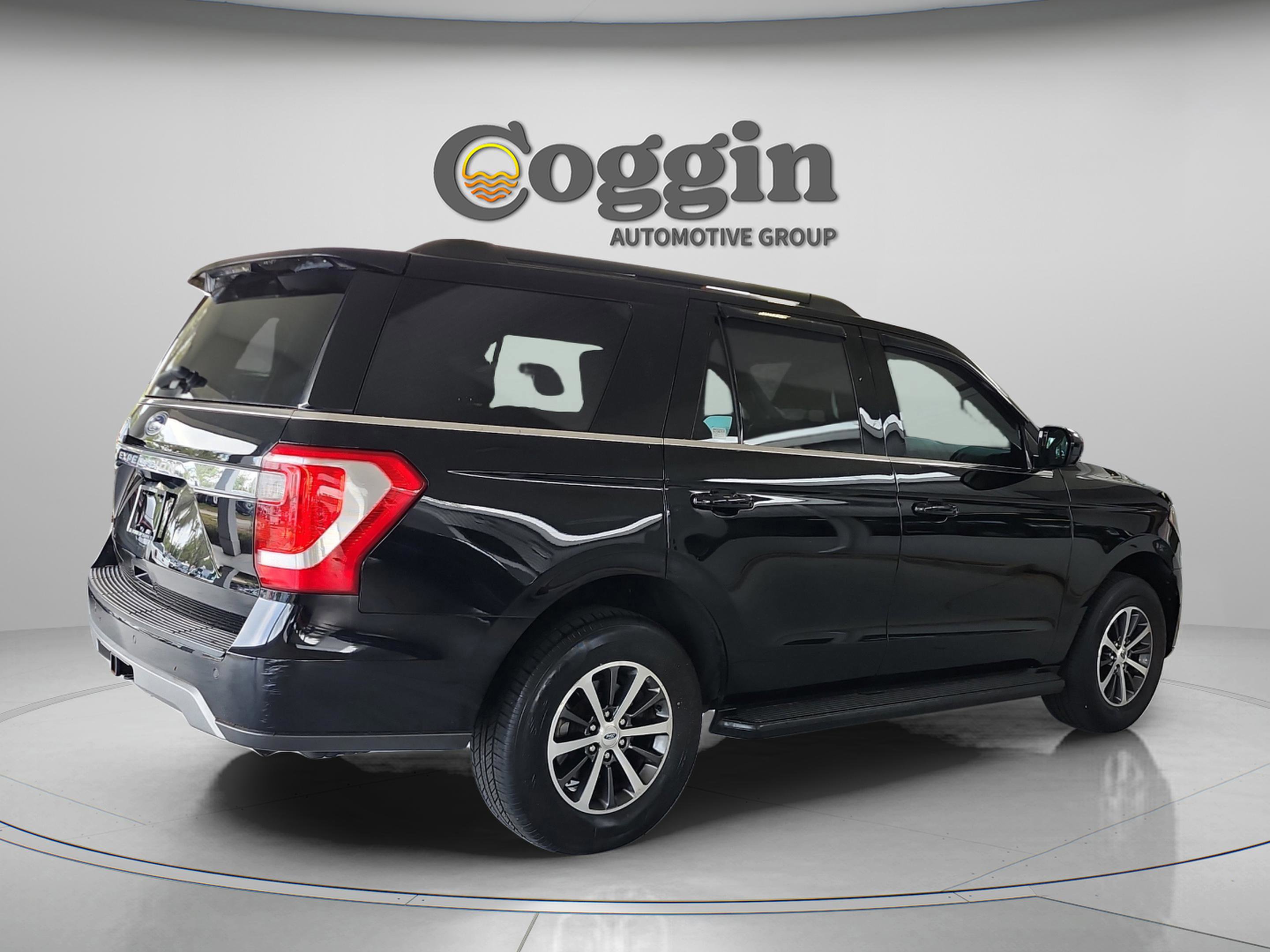 Certified 2021 Ford Expedition XLT image 5