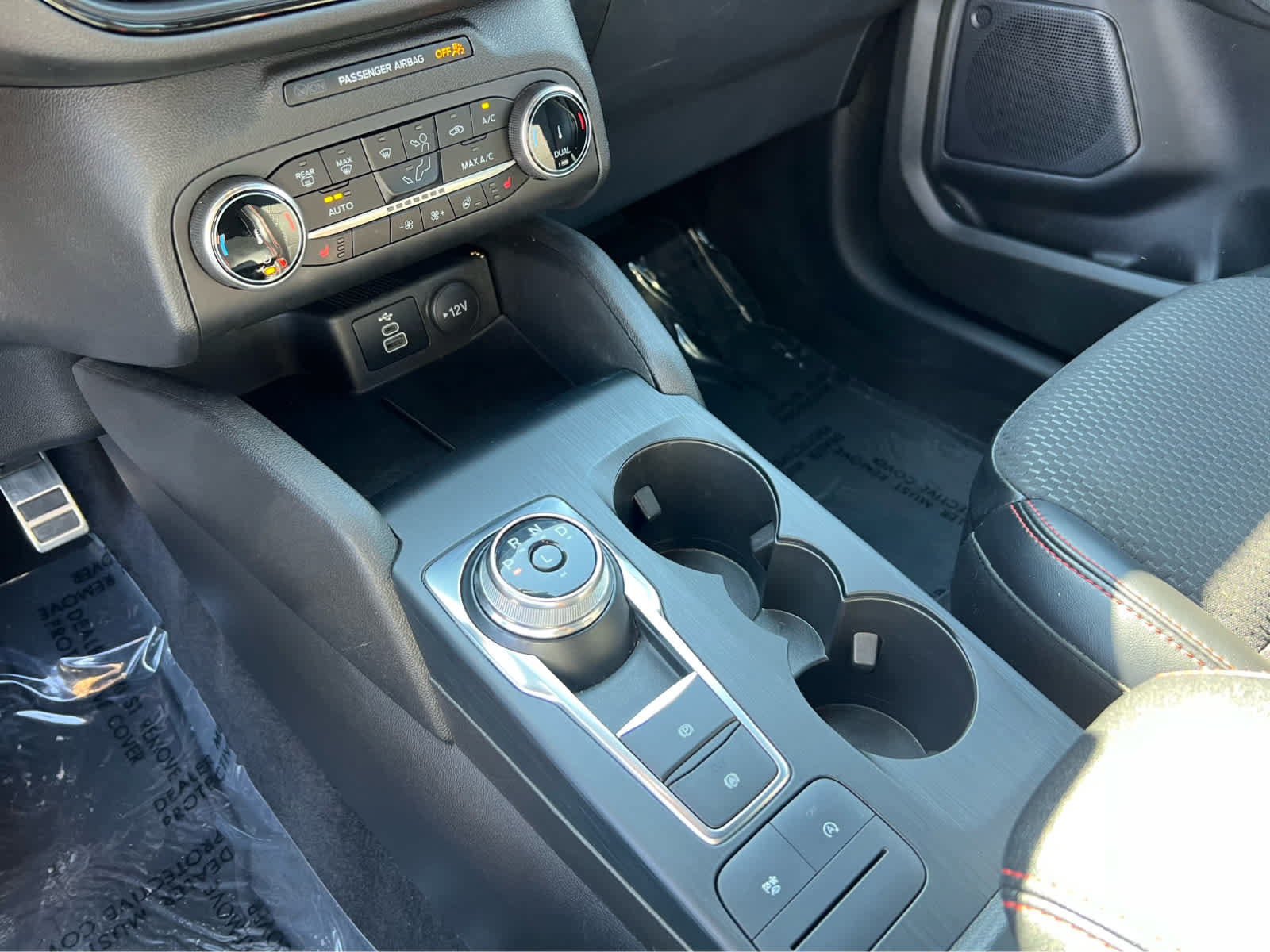 Certified 2024 Ford Escape ST-Line AWD/4WD image 37