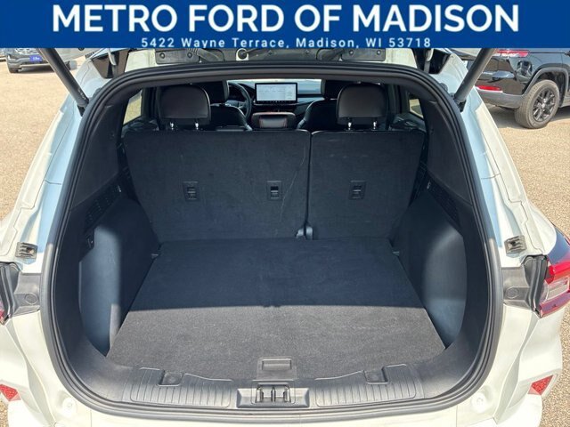 Certified 2024 Ford Escape ST-Line w/ Tech Pack #1 AWD/4WD image 39
