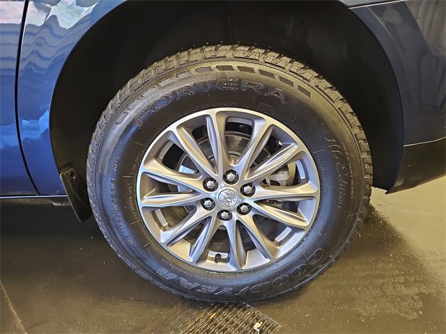 Used 2022 Buick Enclave Essence image 31