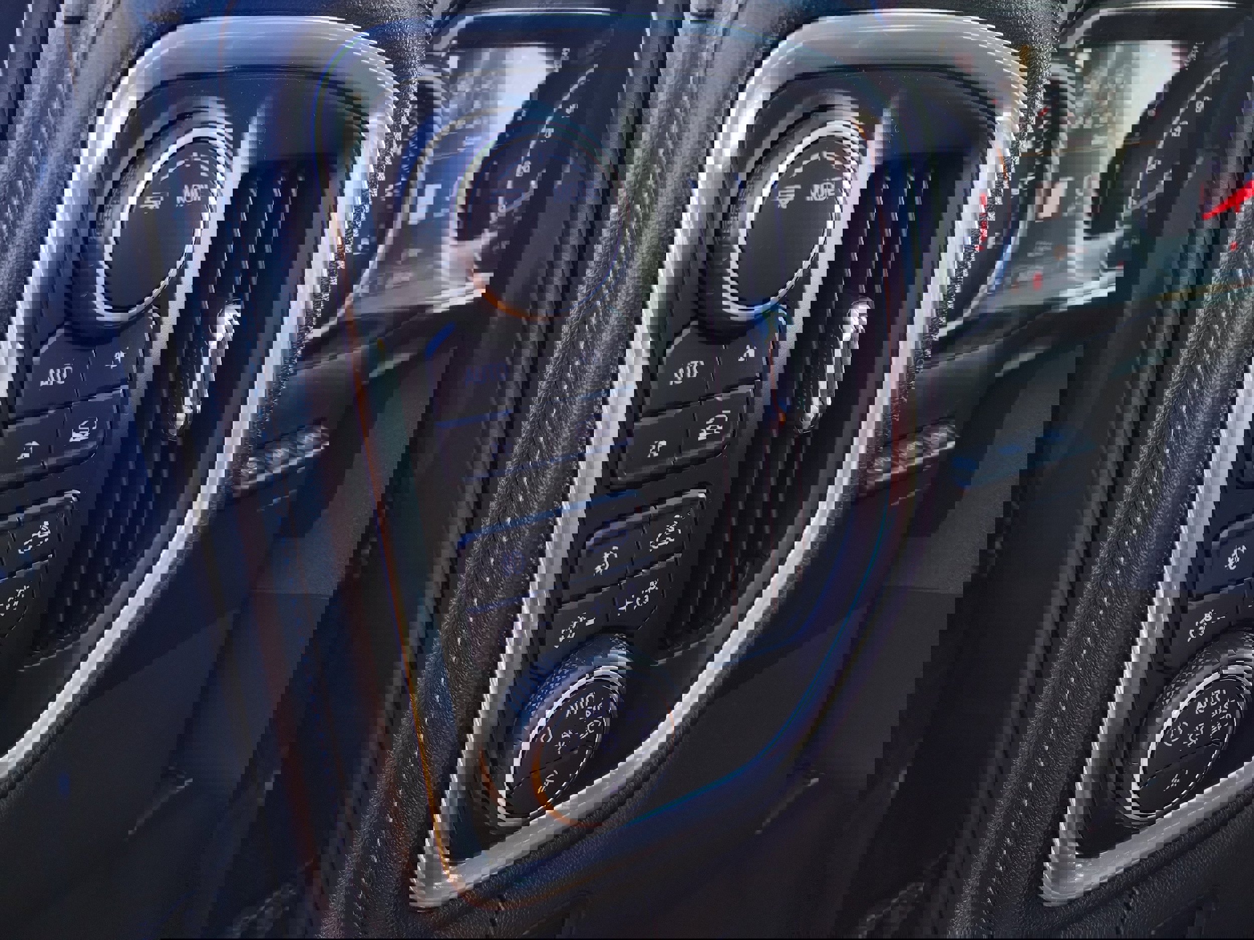 Used 2021 Chevrolet Silverado 1500 LTZ w/ Technology Package image 24