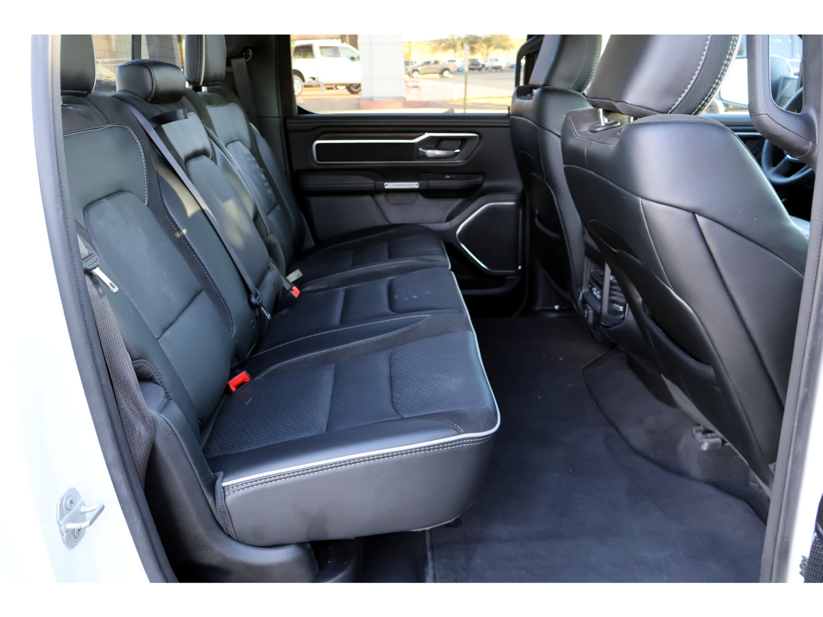 Used 2025 RAM 1500 Laramie w/ Sport Appearance Package AWD/4WD image 22