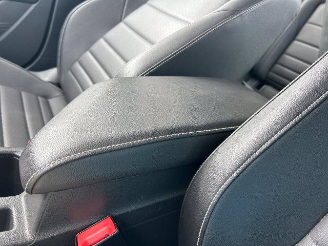 Used 2024 Volkswagen Jetta SE FWD image 39