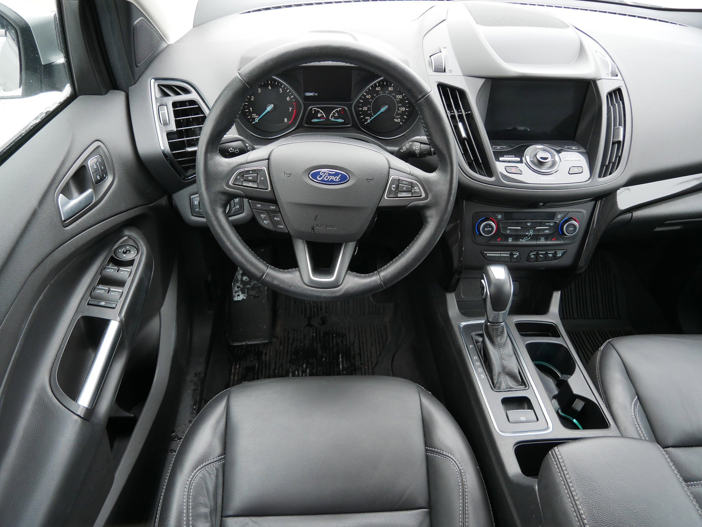 Certified 2019 Ford Escape Titanium image 10