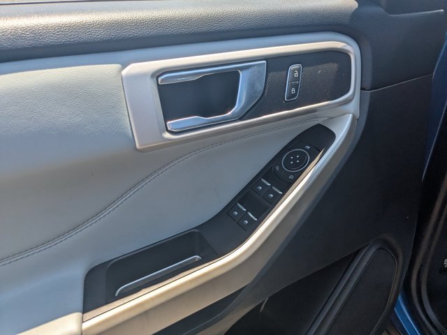 Certified 2022 Ford Explorer XLT w/ Equipment Group 202A RWD image 14